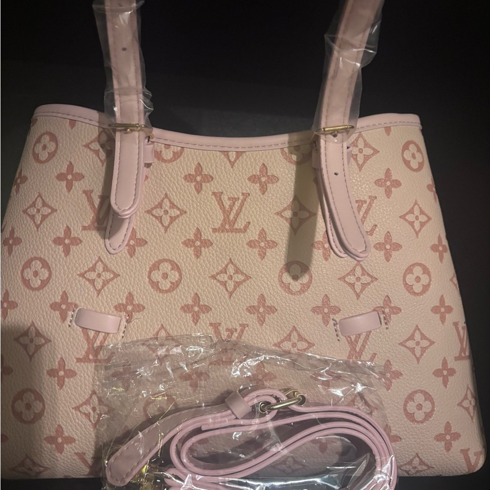 Source Unknown Light Pink Monogram Shoulder Bag - image 1